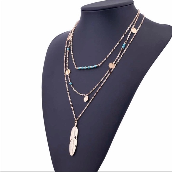 NEW Feather Necklace 3 layer Gold - Picture 3 of 4